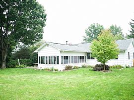 1430 Linn St, State College, Pa in State College, PA (Photo 2 of 12)