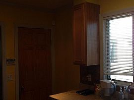 10 Loundsbury Ave, Norwalk, Ct 06851 in Norwalk, CT (Photo 3 of 9)