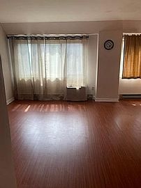 104 North St, Stamford, Ct 06902 in Stamford, CT (Photo 3 of 7)