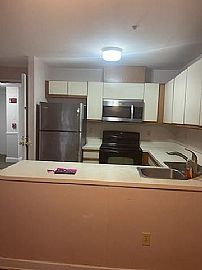 104 North St, Stamford, Ct 06902 in Stamford, CT (Photo 4 of 7)