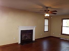 This Is Beautiful 3/2ba Home in Chesterfield,  Ready to Move In in Chesterfield, VA (Photo 3 of 4)
