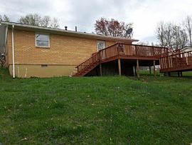 84 Washington Dr, Lost Creek, Wv 26385 in Lost Creek, WV (Photo 2 of 9)
