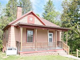 401 Davis St, Clarksburg, Wv 26301 in Clarksburg, WV