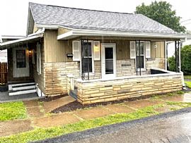 1206 N 17th St, Clarksburg, Wv 26301 in Clarksburg, WV (Photo 2 of 10)