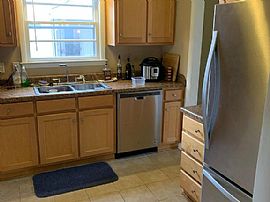 2613 Bonita Cir Sw, Huntsville, Al 35801 in Huntsville, AL (Photo 3 of 7)