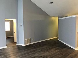 139 Lakeview Loop, Daphne, Al 36526 in Daphne, AL (Photo 5 of 10)