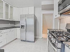 1942 Edgewood Rd, Towson, Md 21286 in Towson, MD (Photo 4 of 12)