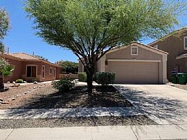 190 E Calle Puente Lindo, Sahuarita, Az 85629 in Sahuarita, AZ