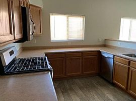 190 E Calle Puente Lindo, Sahuarita, Az 85629 in Sahuarita, AZ (Photo 6 of 11)