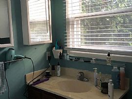 4601 Stein Ave, Madison, Wi 53714 in Madison, WI (Photo 4 of 12)