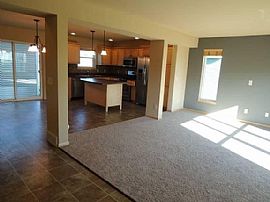 231 Shady Leaf Rd, Madison, Wi 53718 in Madison, WI (Photo 2 of 12)