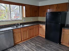 519 Ford St, South Charleston, Wv 25309 in South Charleston, WV (Photo 3 of 9)