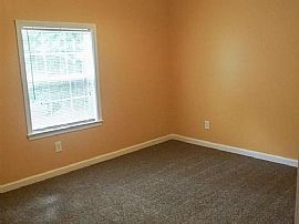 257 Rotary Rd, Huntington, Wv 25705 in Huntington, WV (Photo 10 of 12)