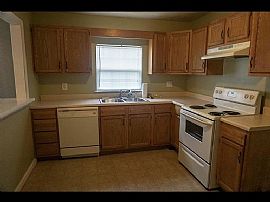 257 Rotary Rd, Huntington, Wv 25705 in Huntington, WV (Photo 5 of 12)