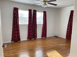 1738 Crestmont Dr, Huntington, Wv 25701 in Huntington, WV (Photo 8 of 11)