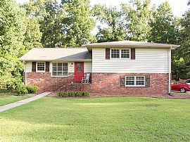 2348 Farley Pl, Hoover, Al 35226 in Hoover, AL