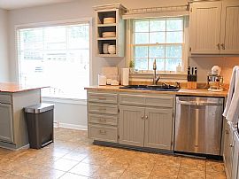 2348 Farley Pl, Hoover, Al 35226 in Hoover, AL (Photo 4 of 11)