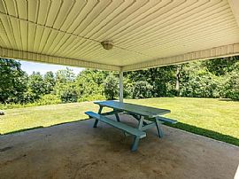 31 South Rd, Ellington, Ct 06029 in Ellington, CT (Photo 8 of 9)