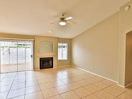 7122 N 28th Dr, Phoenix, Az 85051 in Phoenix, AZ (Photo 2 of 11)