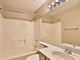 7122 N 28th Dr, Phoenix, Az 85051 in Phoenix, AZ (Photo 6 of 11)