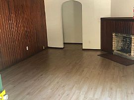 2336 Pelican Dr, Sarasota, Fl 34237 in Sarasota, FL (Photo 3 of 9)