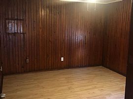 2336 Pelican Dr, Sarasota, Fl 34237 in Sarasota, FL (Photo 4 of 9)