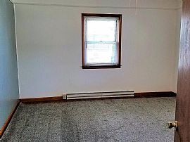 325 Myers Ave, Beckley, Wv 25801 in Beckley, WV (Photo 7 of 10)