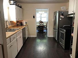 2122 Enslow Blvd, Huntington, Wv 25701 in Huntington, WV (Photo 4 of 10)