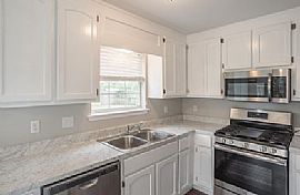 Charming House For Rent. 211 Turnbrook Dr Sw, Huntsville, Al 35 in Huntsville, AL (Photo 4 of 12)