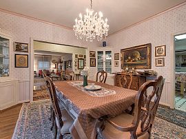 Former Home of The Original Peter Pan, Mary Martin in Beverly Hills, CA (Photo 4 of 9)