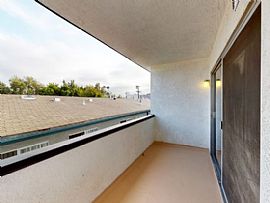 Come Live in These Brand-New Beautifully Remodeled Home in Los Angeles, CA (Photo 6 of 6)