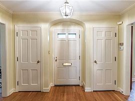 A Truly Jovial 4 Bedroom Home in Oakwood, OH (Photo 3 of 8)