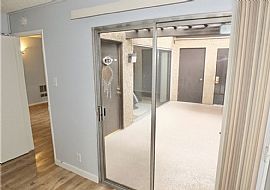 Cozy 1bedroom 1 Bathroom  in Long Beach, CA (Photo 10 of 12)