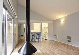 Cozy 1bedroom 1 Bathroom  in Long Beach, CA (Photo 2 of 12)