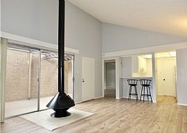 Cozy 1bedroom 1 Bathroom  in Long Beach, CA (Photo 5 of 12)