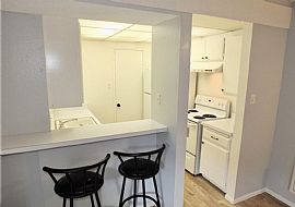 Cozy 1bedroom 1 Bathroom  in Long Beach, CA (Photo 7 of 12)