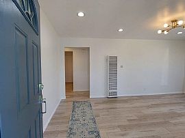 Lovely 2 Bedroom Home in Anaheim, CA (Photo 4 of 6)
