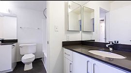 Beautiful Two Bedroom  in Long Beach, CA (Photo 8 of 12)