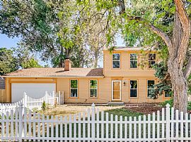 A Truly Jovial 3 Bedroom Home in Aurora, CO