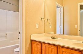 992 W Juanita Ave, Gilbert, Az 85233   Awesome House in Gilbert, AZ (Photo 11 of 12)