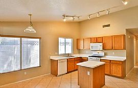 992 W Juanita Ave, Gilbert, Az 85233   Awesome House in Gilbert, AZ (Photo 8 of 12)