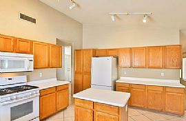 992 W Juanita Ave, Gilbert, Az 85233   Awesome House in Gilbert, AZ (Photo 9 of 12)