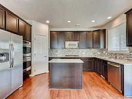 Gorgeous 3 Bedroom 3 Bathroom  in Aurora, CO (Photo 5 of 12)