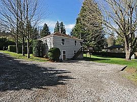 10814 8th Ave S, Seattle, Wa in Seattle, WA (Photo 2 of 5)