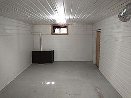 10814 8th Ave S, Seattle, Wa in Seattle, WA (Photo 3 of 5)