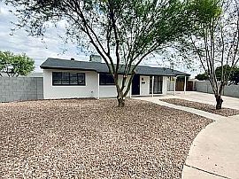 310 N 2nd Pl, Avondale, Az 85323 in Avondale, AZ (Photo 2 of 10)