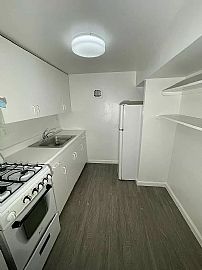 Beautiful1bad Room Available For Rent in New York, NY (Photo 5 of 8)