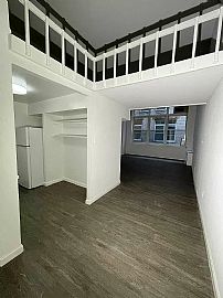 Beautiful1bad Room Available For Rent in New York, NY (Photo 7 of 8)