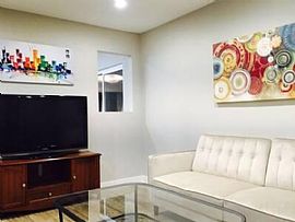 3 Bedrooms 2 Bathrooms in Sunnyvale, CA (Photo 3 of 5)