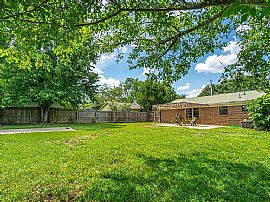 513 Denise Dr Sw, Decatur, Al 35603 in Decatur, AL